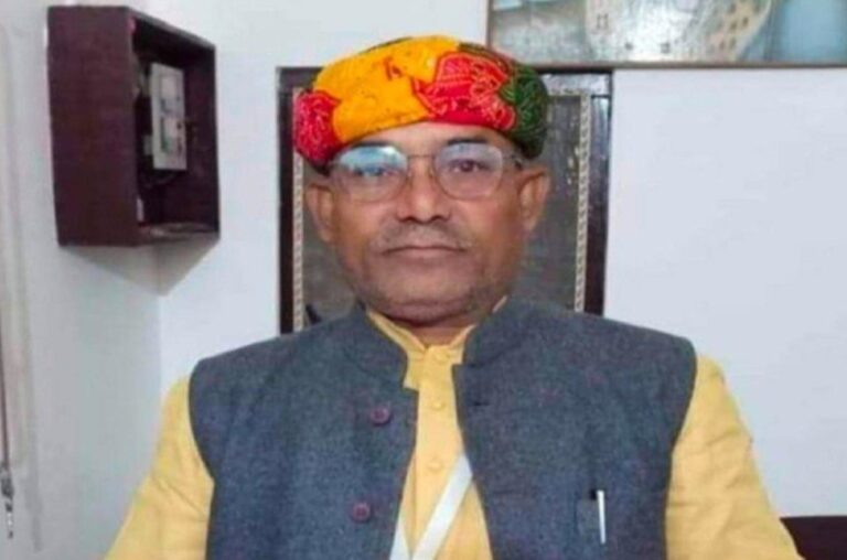 उत्तर प्रदेश : BJP MLA दल बहादुर कोरी का निधन