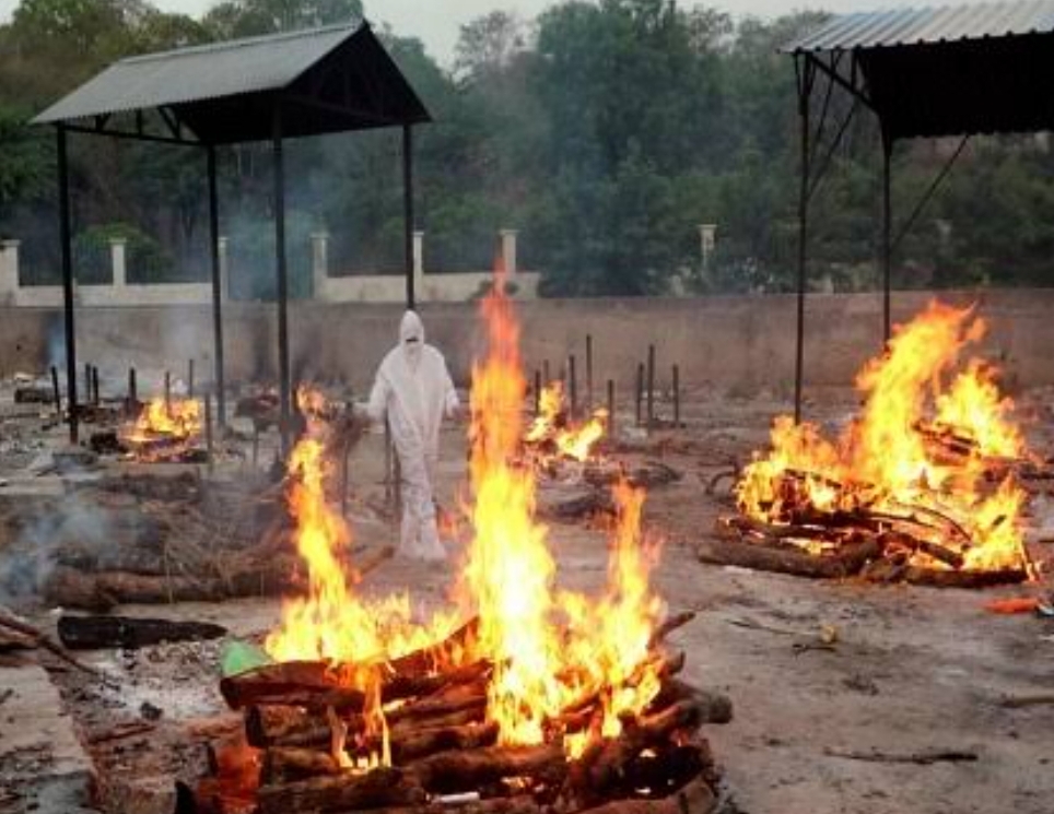 महाराष्ट्र में कोरोना से 24 घंटे में 960 की गई जान
