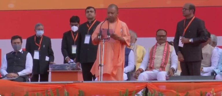 CM Yogi Adityanath Shapath : योगी आदित्यनाथ ने यूपी में रचा इतिहास,लगातार दूसरी बार मुख्यमंत्री पद की शपथ ली।।