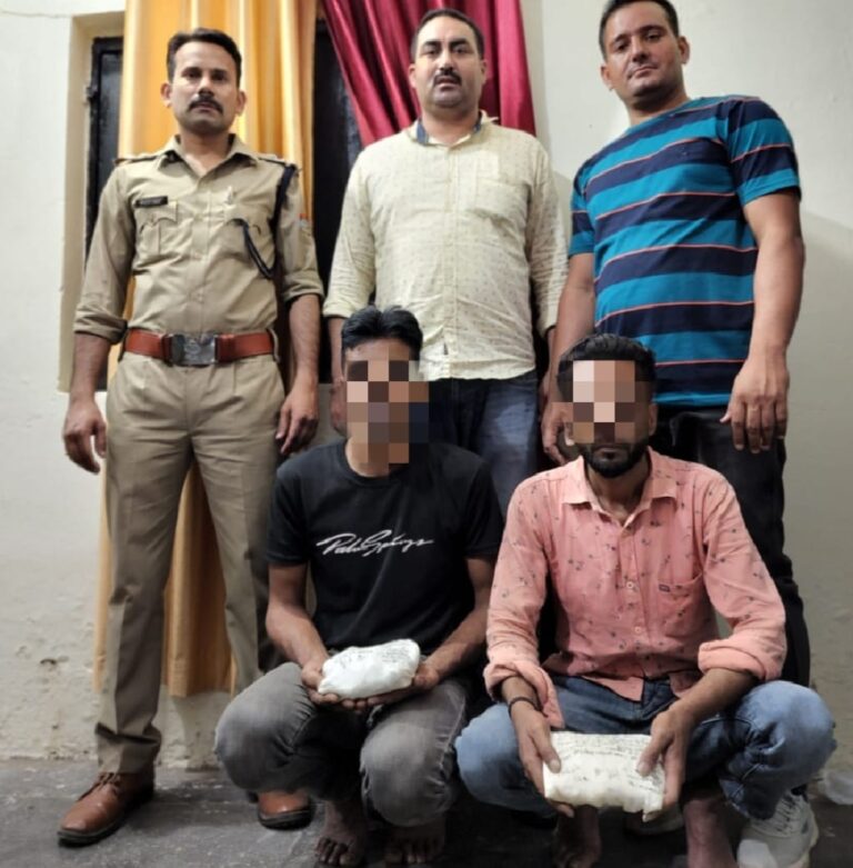 63 नशे के इंजैक्शन के साथ 02 व्यक्तियों को पुलिस ने किया गिरफ्तार।