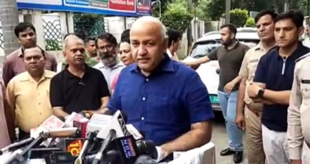 Delhi : खबर अपडेट- सीबीआई ने की उपमुख्यमंत्री सिसोदिया के लॉकर की जांच पूरी, उपमुख्यमंत्री सिसोदिया बोले- कुछ नहीं मिला।।