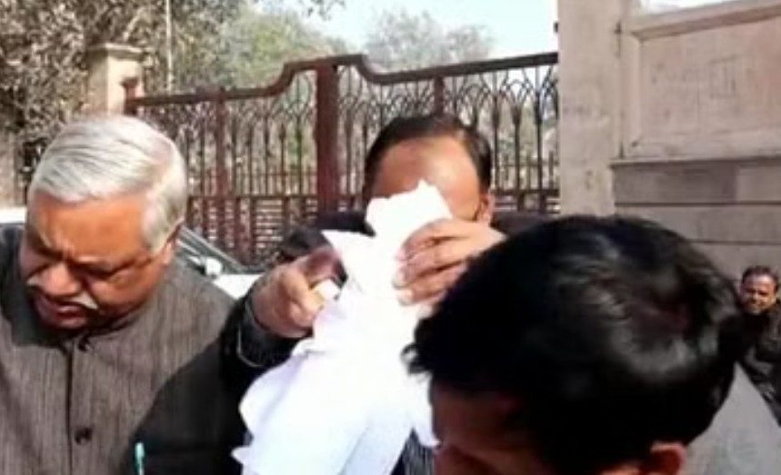 दर्ज हुआ मुकदमा:- देर रात दर्ज हुआ स्वामी प्रसाद मौर्य समेत 10 लोगों के खिलाफ मुकदमा,5 आरोपितों को किया गया गिरफ्तार।