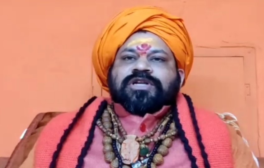रामचरितमानस- हनुमानगढ़ी के पुजारी राजूदास का एलान, कहा- स्वामी प्रसाद का सिर काटने वाले को देंगे 21 लाख का इनाम।
