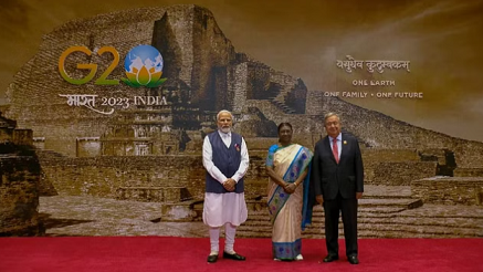 जी20 रात्रिभोज बस कुछ देर में:  राष्ट्रपति मुर्मू और प्रधानमंत्री  मोदी भारत मंडपम में मौजूद ,रात्रिभोज की करेगें मेजबानी ||