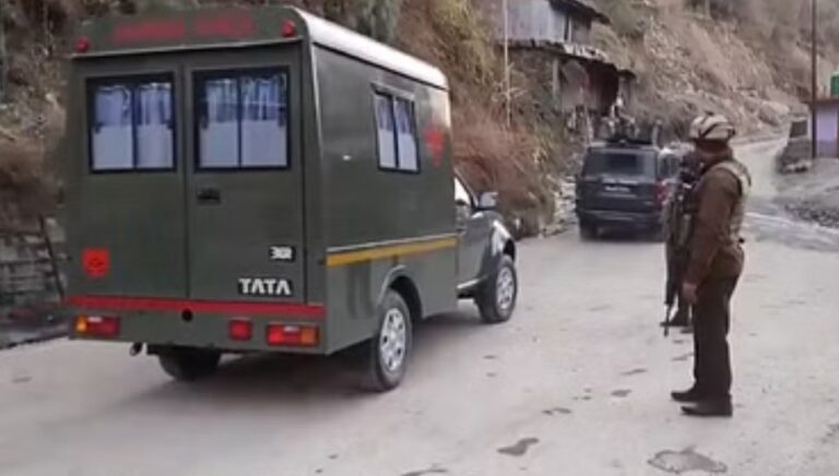 जम्मूकश्मीर:- सेना के 2 वाहनों पर घात लगाकर आतंकी हमला, 5 सैनिकों का बलिदान, इस हालत में मिले जवानों के शव।।