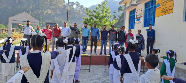 पौडी: वनाग्नि की बढ़ती घटनाओं को रोकने के लिए वृहत स्तर पर चलाया जा रहा है जन-जागरुकता अभियान 