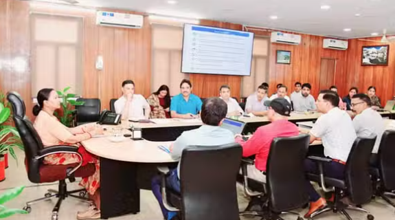उत्तराखंड- सरकारी अफसर-कर्मचारी अब नहीं डाल सकेंगे विवादित पोस्ट, बनने जा रही है सोशल मीडिया आचार संहिता