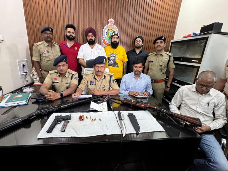 रायपुर / छत्तीसगढ़:- तेलीबांधा थाना प्रभारी नरेंद्र मिश्रा की प्रभावी कार्रवाई से हवाई फायरिंग के चार आरोपी गिरफ्तार,रायपुर में अपराधियों का टूटा साहस