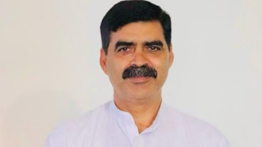 Firing: पूर्व विधायक बंबर ठाकुर पर चार हमलावरों ने बरसाईं गोलियां,एक बंबर-दो पीएसओ को लगीं, पांच हिरासत में
