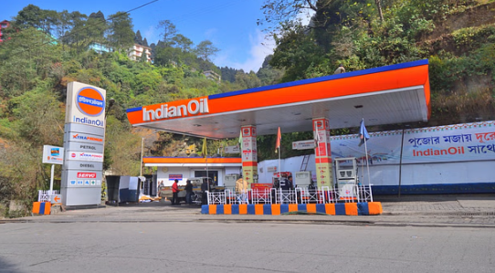 Petrol Diesel:- पेट्रोल-डीजल हुआ महंगा,सरकार ने उत्पाद शुल्क 2 रुपये प्रति लीटर बढ़ाने का किया एलान