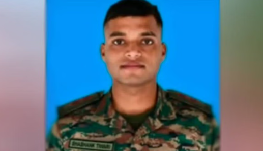 अयोध्या: अयोध्या के लाल शहीद लेफ्टिनेंट की मां को दी गई 50 लाख की मदद.. 1 सदस्य को मिलेगी नौकरी, मुख्यमंत्री योगी ने किया था एलान