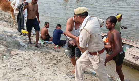 गंगा में डूबने से हुई परिवार के 4 लोगों की मौत, एक को बचाया गया, मुख्यमंत्री ने लिया संज्ञान