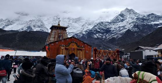 चारधाम यात्रा: आफत की बारिश- 24 घंटे के लिए चारधाम यात्रा स्थगित, भारी बारिश से यमुनोत्री हाईवे कई जगह बंद, श्रद्धालु फंसे