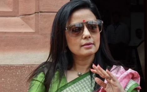 महुआ मोइत्रा- सांसद महुआ मोइत्रा ने रचाई शादी, 15 साल बड़े पिनाकी को बनाया अपना जीवनसाथी
