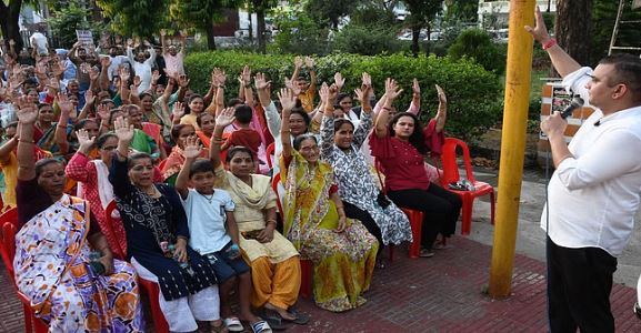 हल्द्वानी- नाला क्षेत्रों से अतिक्रमण हटाने के नोटिस से कांग्रेस-भाजपा आमने-सामने , महापंचायत में गरजे नेता