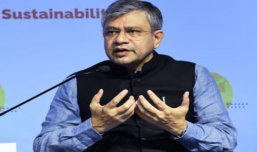 केंद्रीय कैबिनेट के फैसले:- एम्प्लॉयमेंट लिंक्ड इन्सेंटिव योजना को मिली मंजूरी, नई खेल नीति-2025 को भी हरी झंडी