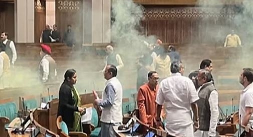 संसद की सुरक्षा: दिल्ली हाईकोर्ट ने संसद की सुरक्षा में सेंध के आरोपी नीलम-महेश को दी जमानत