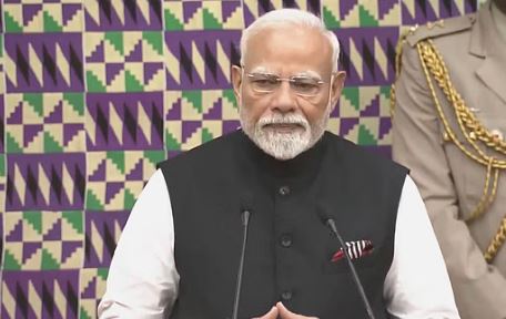 घाना में PM मोदी:- प्रधानमंत्री मोदी का घाना की संसद को संबोधन, कहा- हमारा लोकतंत्र सिस्टम नहीं संस्कार है