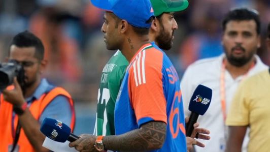 IND vs PAK MATCH: एशिया कप में भारत ने जीता टॉस, पहले गेंदबाजी चुनी,भारत और पाकिस्तान के बीच मैच शुरू, फरहान-फखर क्रीज पर मौजूद