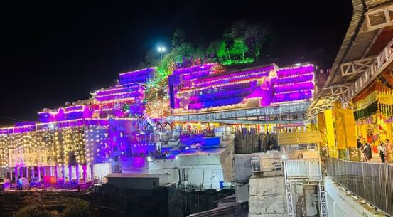 वैष्णो देवी Yatra: बारिश की आशंका, कल से 7 अक्तूबर तक स्थगित रहेगी यात्रा, श्राइन बोर्ड ने दी यह सलाह