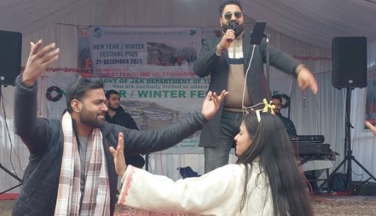 इंतजार खत्म… पहलगाम पर्यटकों से गुलजार, महीनों की खामोशी के बाद लौटी मुस्कान, घाटी में फिर बहार