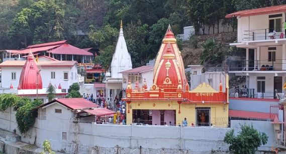 कैंची धाम कैसे पहुंचें? नीम करोली बाबा आश्रम की यात्रा का सही समय, रूट और कितना है खर्चा