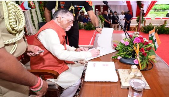 झारखंड- बीबीएमकेयू के दीक्षांत समारोह में राज्यपाल की अपील, हर शिक्षित छात्र कम से कम एक बच्चे को पढ़ाए