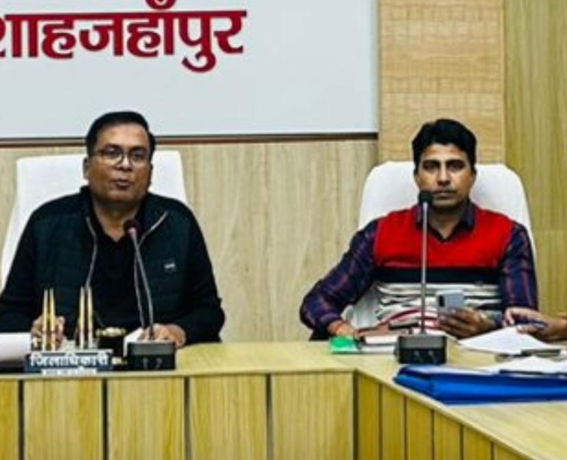 SIR Review Meeting: D.M.Told to Submit All Forms on Monday, Deadline Extended to Dec 11