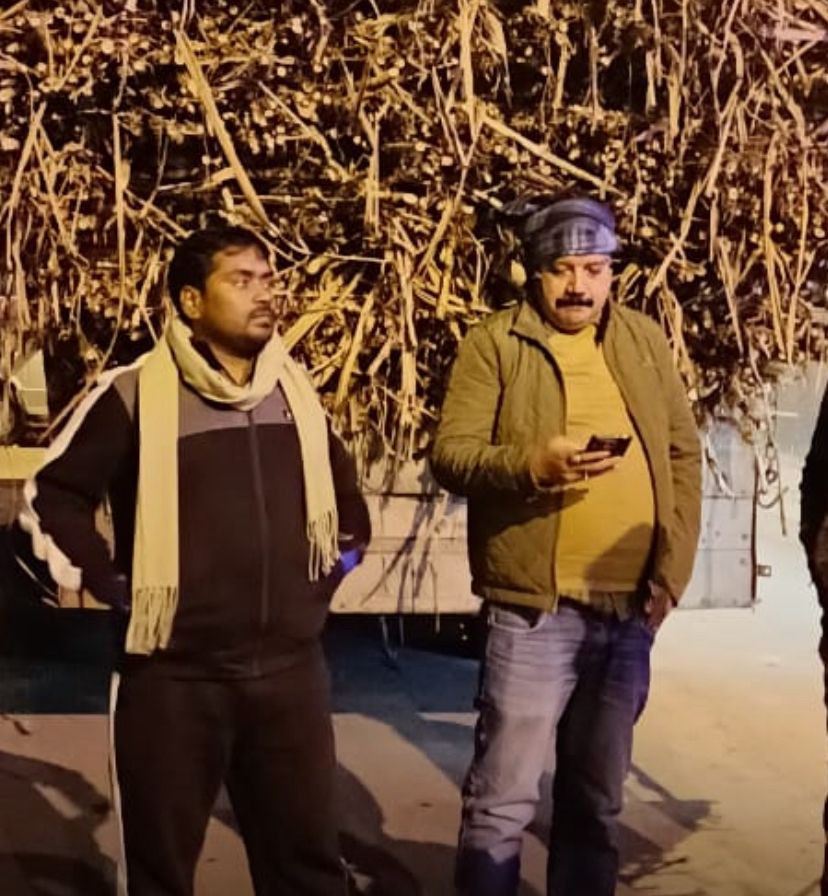 Over Two Dozen Overloaded, Non-Reflector Vehicles Challaned in Night Drive