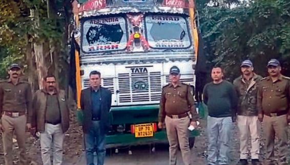 लालकुआं: वन विभाग की टीम ने करनाल में जाकर पकड़ी अवैध लकड़ी