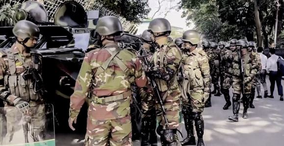 बांग्लादेश- बढ़ी हिंसा: उम्मीदवार पर गोलीबारी, चुनाव आयोग ने शीर्ष अधिकारियों के लिए मांगी अतिरिक्त सुरक्षा