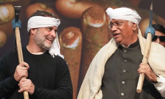 खरगे ने PM मोदी से पूछा: क्या कभी खुद चाय बनाकर लोगों के बीच बांटी? मनरेगा वाली मजदूरी करने की नसीहत भी दी