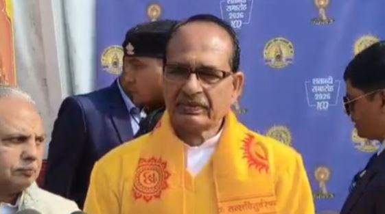 हरिद्वार- शांतिकुंज शताब्दी समारोह में शामिल होने पहुंचे केंद्रीय मंत्री शिवराज सिंह, राज्यपाल ने भी की शिरकत