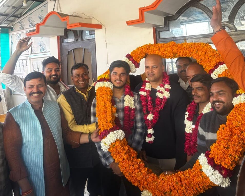 अयोध्या: सिल्वर मेडल से गौरवान्वित हुआ प्रदेश, कबड्डी संघ अध्यक्ष व विजेता टीम के सदस्य का हुआ अभिनंदन