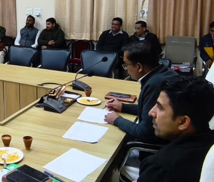 Shahjahanpur- Action for Laxity in Voter Revision: Explanations Sought from Two Officers, Services of Two BLOs Terminated