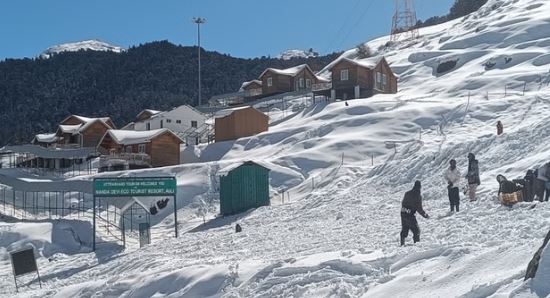 उत्तराखंड का माैसम- पहाड़ से मैदान तक खिली धूप, आज बदलेगा मौसम, कोहरे के साथ बारिश-बर्फबारी के भी आसार
