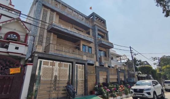 आयकर विभाग की छापेमारी, बसपा विधायक उमाशंकर सिंह के घर से 10 करोड़ नकदी बरामद