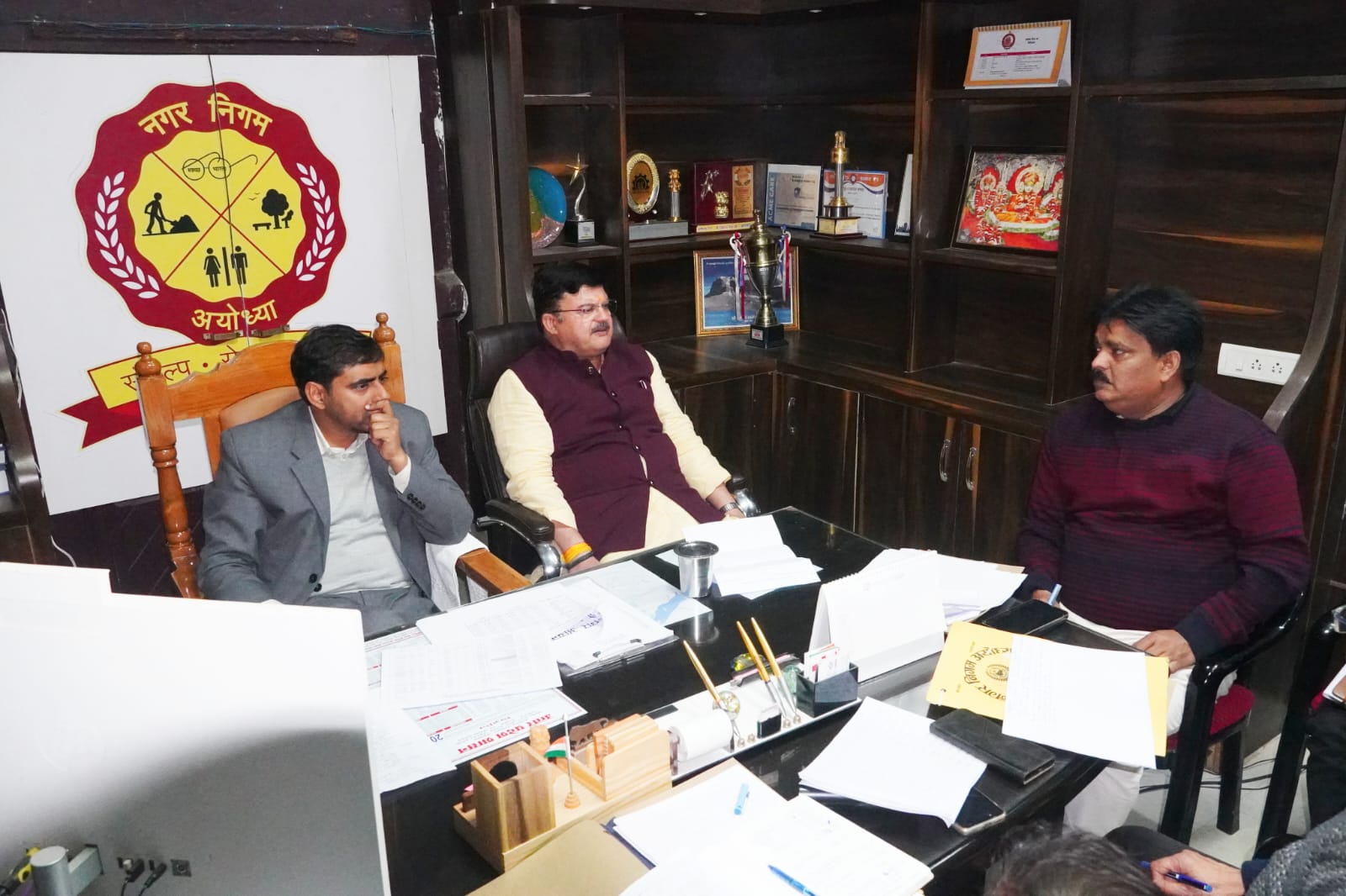 अयोध्या- राजस्व वसूली में फिसड्डी निरीक्षकों से मांगा गया स्पष्टीकरण