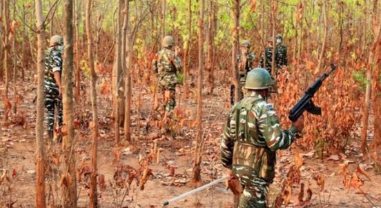 Encounter: गढ़चिरौली मुठभेड़ में 25 लाख का इनामी नक्सली प्रभाकर ढेर, 3 महिलाओं समेत 7 माओवादी मारे गए