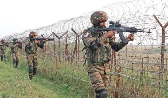 जम्मू- उड़ी में सेना का बड़ा एक्शन, रात के अंंधेरे में घुसपैठ की कोशिश की नाकाम, पाकिस्तानी आतंकी ढेर