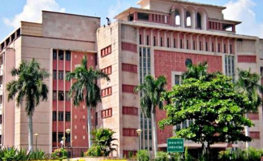 7 जिलों में निरीक्षण के बाद सख्त कार्रवाई, ठेकेदार ब्लैकलिस्ट, कंसलटेंट पर भी कार्रवाई के निर्देश