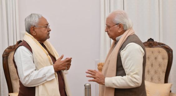बिहार- अचानक राजभवन क्यों पहुंच गए CM नीतीश कुमार? 