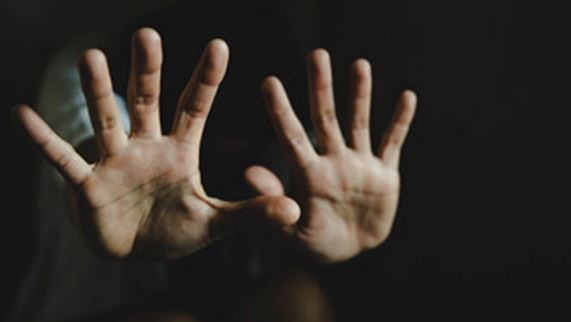 नैनीताल: टैक्सी चालक ने की युवती से दुष्कर्म की कोशिश, पीड़िता पूरी रात सड़क के नीचे बने कलमठ पर छिपकर रही