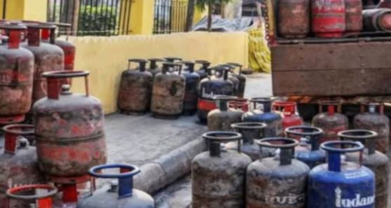 LPG: गैस किल्लत के बीच राहत भरी खबर, जिन घरों में शादियां, उन्हें मिलेंगे कॉमर्शियल सिलिंडर