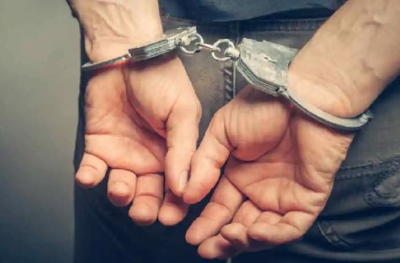 158 करोड़ का एफडी घोटाला- कोटक महिंद्रा बैंक के अफसरों पर FIR, कर्मी गिरफ्तार, विजिलेंस रडार पर सीक्रेट खाते