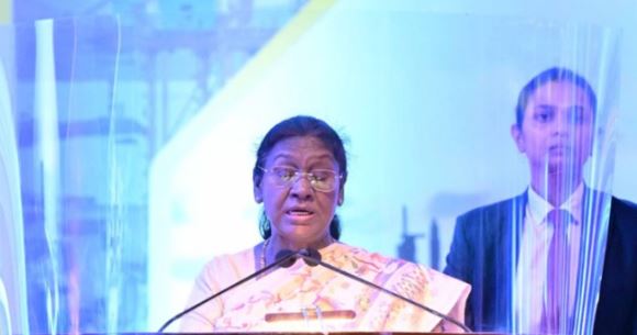 राष्ट्रपति मुर्मू का स्वागत करने नहीं पहुंची CM, मुर्मू ने कहा- ममता मेरी छोटी बहन जैसी