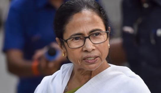 पश्चिम बंगाल Election: कोलकाता में तेज आंधी-बारिश में फंसा CM ममता का हेलिकॉप्टर, चुनाव प्रचार से लौट रहीं थीं ममता