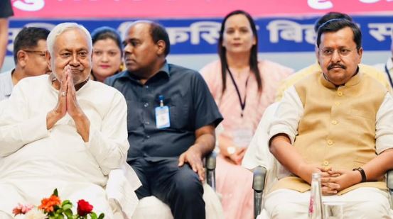 Bihar: आज विधान परिषद् से इस्तीफा देंगे नीतीश,नितिन नवीन को विधायकी छोड़ने से पहले क्या कहा जानिए?