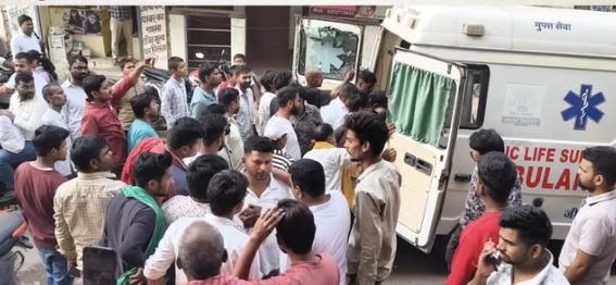 Bihar: CM के आगमन से पहले बरसने लगी गोलियां, रजिस्ट्री ऑफिस में गोलीबारी, SDM और DSP कार्यालय भी जद में