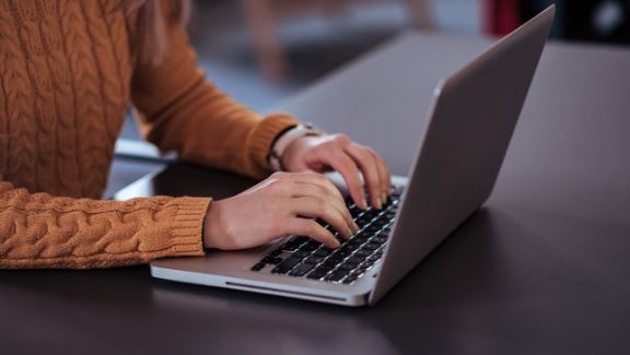 12वीं पास के लिए कांस्टेबल ऑपरेटर के करीब 1 हजार पदों पर भर्ती, आज से कर सकते हैं पंजीकरण